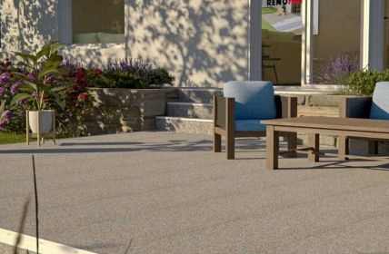 RENOfloor Steinteppich ist dünner flexibler Outdoorbelag mit nachhaltigem (Foto: RENOfloor GmbH)